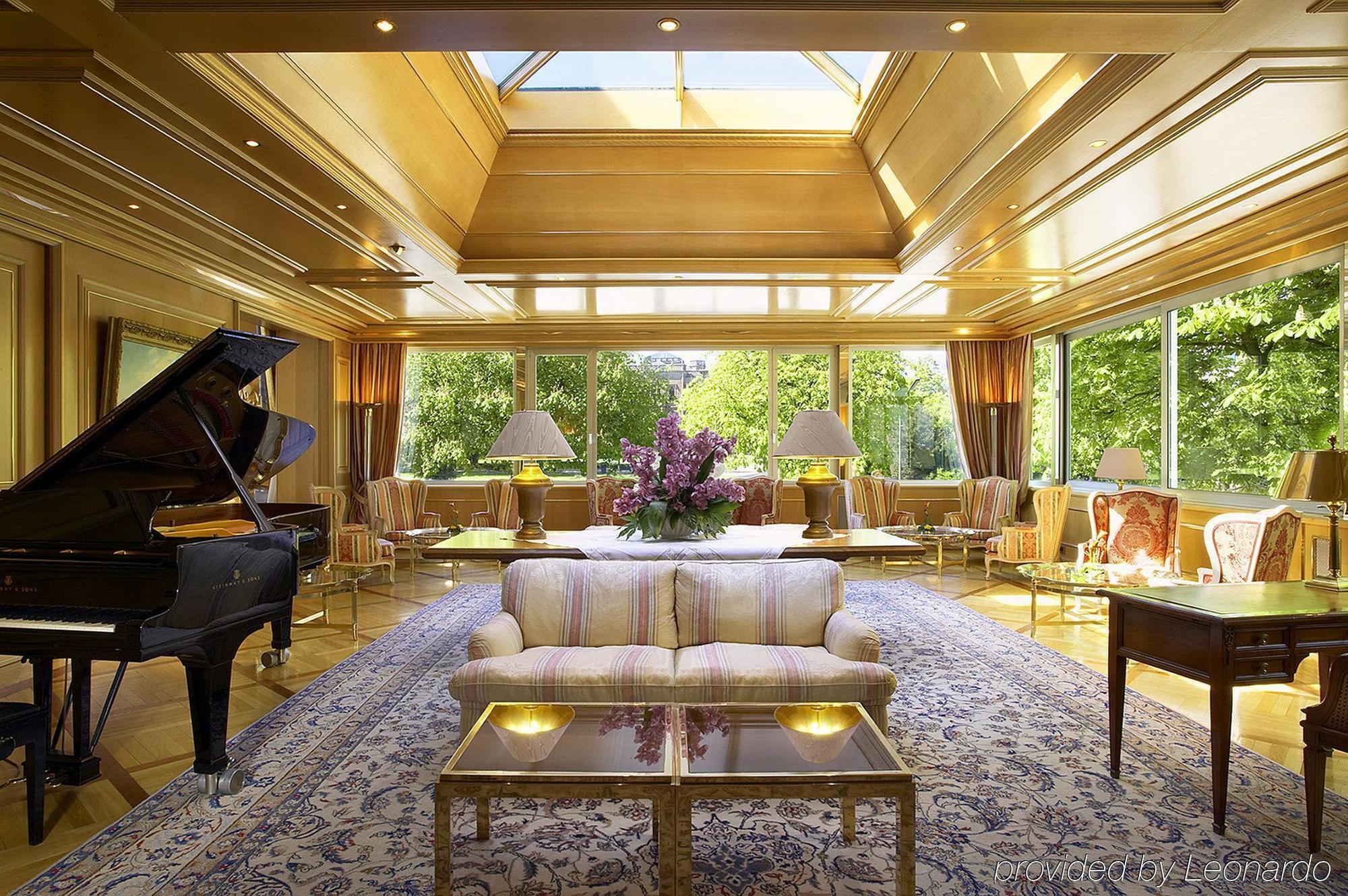 콜롬비 호텔 프라이부르크 임 브리스가우 내부 사진 The interior of the Presidential Suite