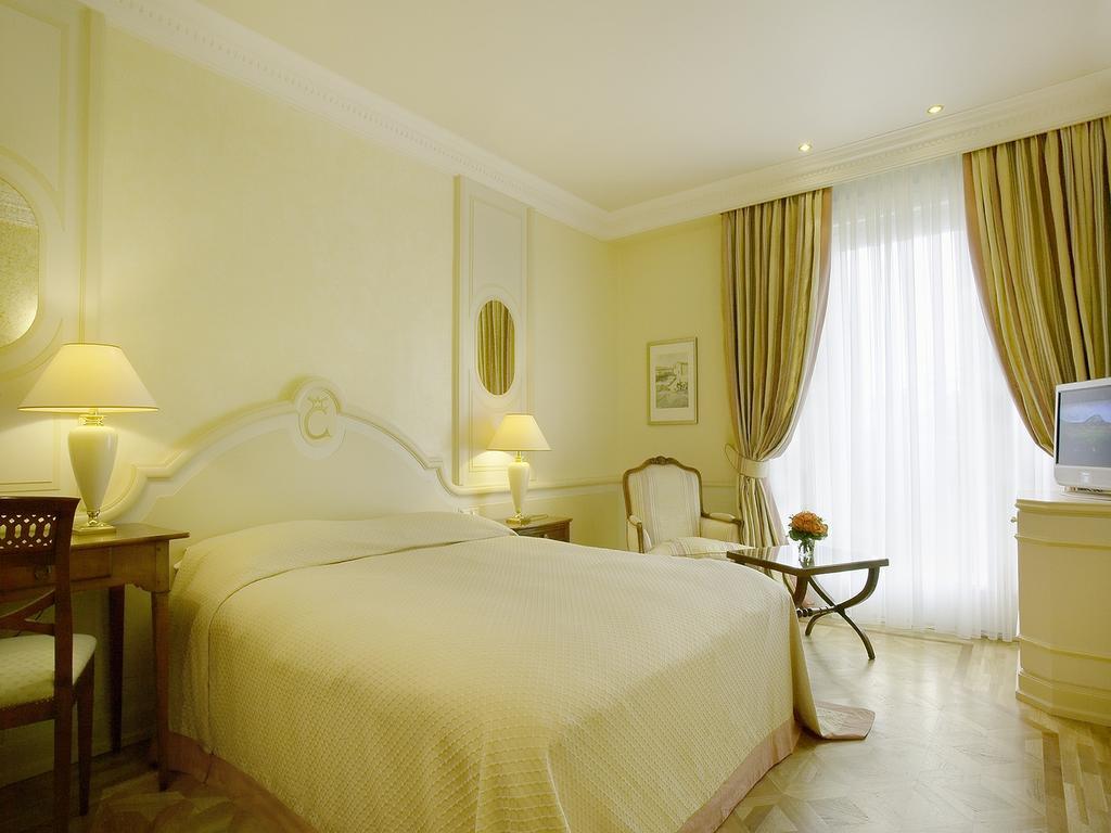 콜롬비 호텔 프라이부르크 임 브리스가우 객실 사진 A room at the hotel