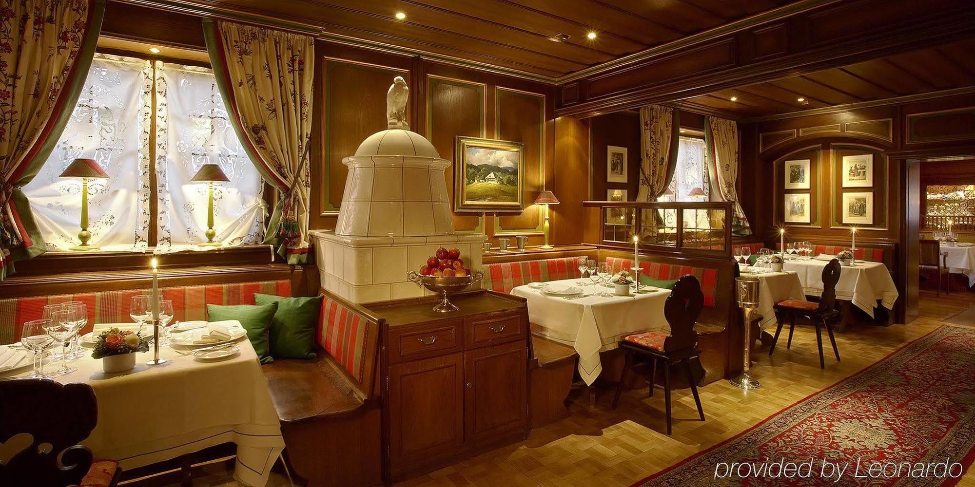콜롬비 호텔 프라이부르크 임 브리스가우 외부 사진 The interior of the restaurant